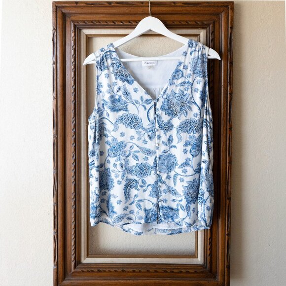 Calvin Klein Tops - Calvin Klein Women Sz L Blouse Blue & White Floral Chintz Sleeveless VNeck